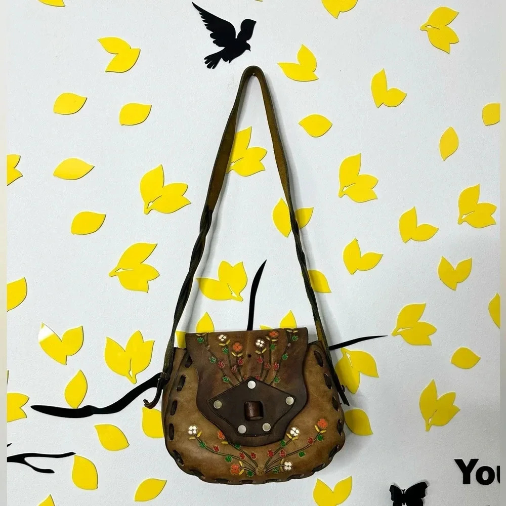 70’s vintage hand painted‎ flowers hand tooled brown leather bag